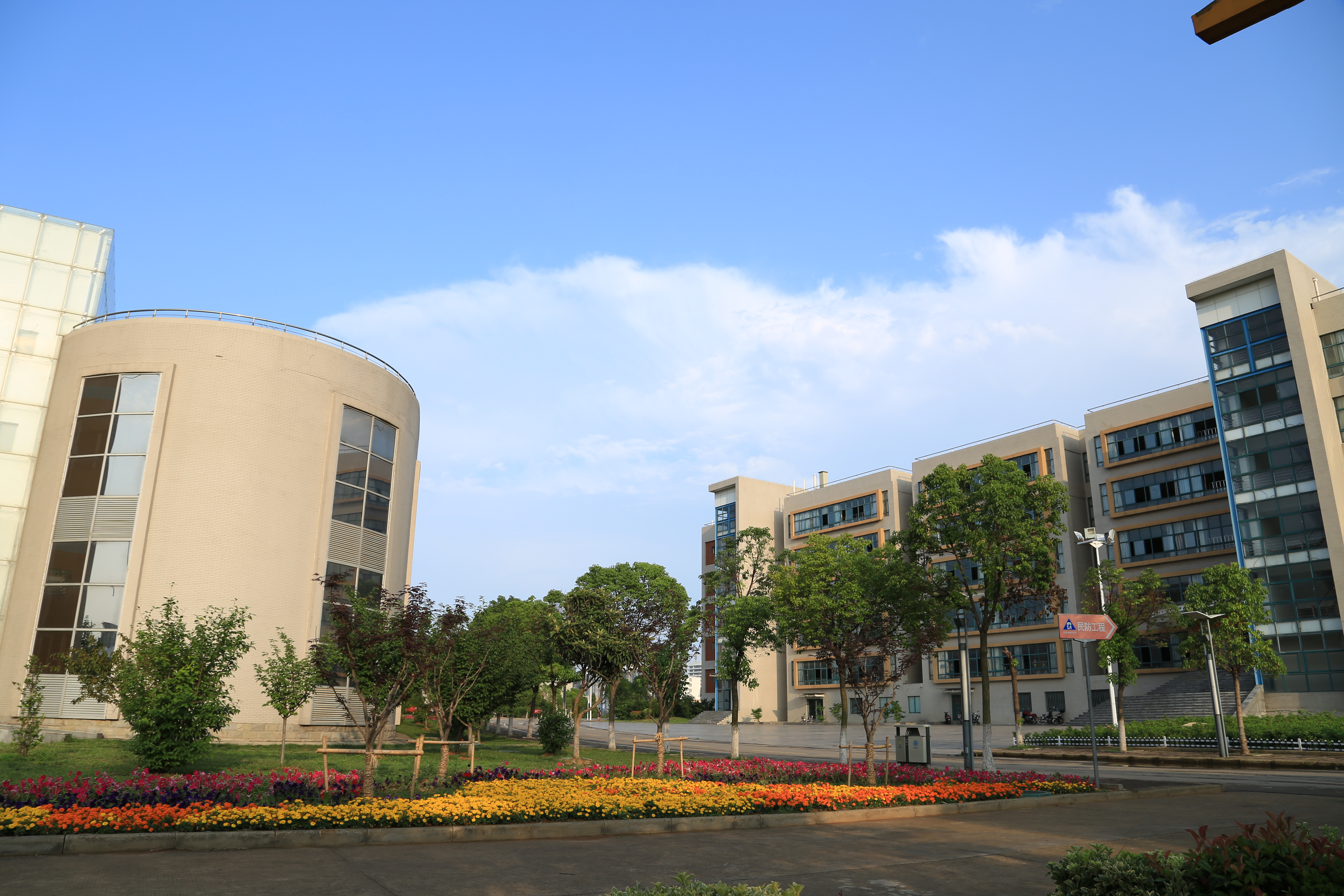 教学楼一瞥